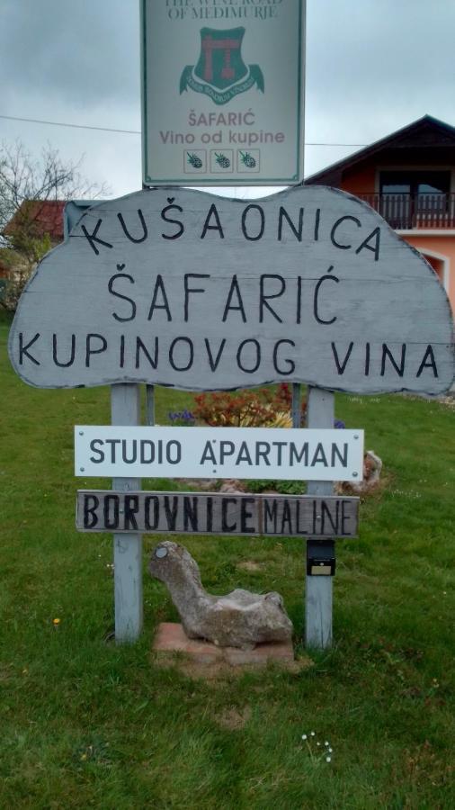 Studio Apartman Safaric Sveti Martin Na Muri Exterior photo