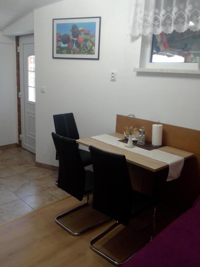 Studio Apartman Safaric Sveti Martin Na Muri Exterior photo